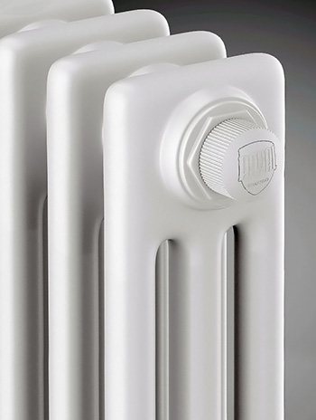 Дизайн-радиатор Royal Thermo Insignia VC3180 белый RAL9016 нижнее подключение фото фрагмент