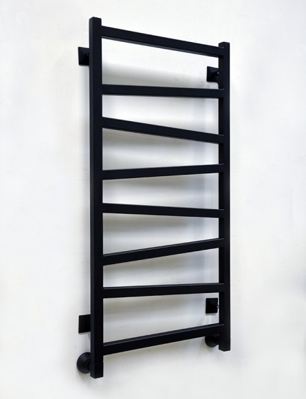 Приоритет PRIOFORM QUADRO ZIGZAG QZ2 "Реплика" черные водяные полотенцесушители из нержавеющей стали (30х30)