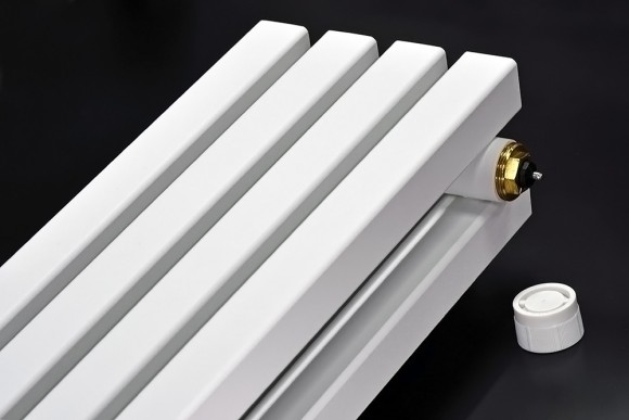 Стальной трубчатый радиатор KZTO Quadrum 30V 2-1750 4 сек НП универсал (белый муар RAL9016)