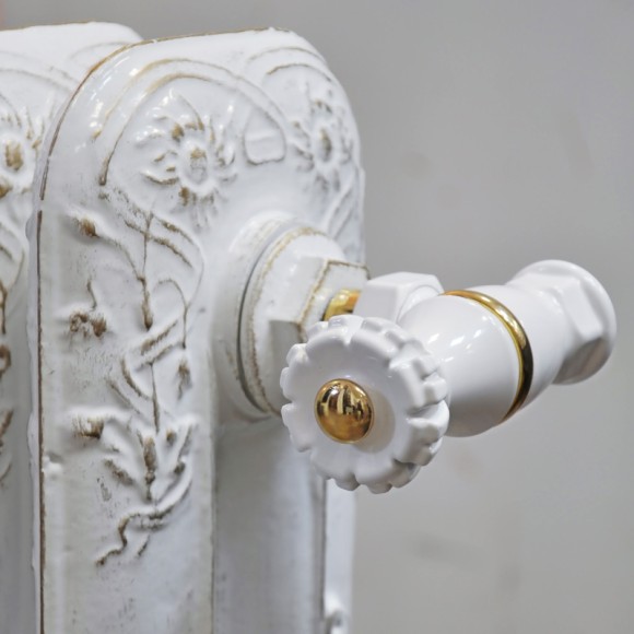 Чугунные Ретро радиаторы, Iron Lion Pion 600/400, под старину, классика, состаренные цвета, белый с патиной золото и серебро, Комплект угловых вентилей SR Rubinetterie 1/2 белый RAL9010 серия Liberty 0320-2000V00A, фото