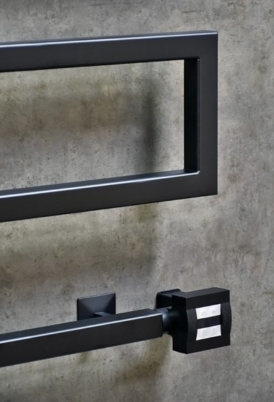 Приоритет PRIOFORM MODA-QUADRO MQ2 500x830 (черный) электрический полотенцесушитель из нержавеющей стали (BRT-04 MS справа)