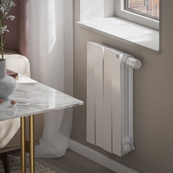 Биметаллический радиатор Royal Thermo PianoForte 500 6 сек. VR80 нижнее 80 мм подключение (Bianco Traffico)