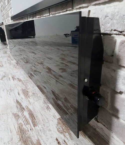 Varmann GlassKon настенный (глубина 115мм., высота 450 мм.) горизонтальный дизайн-конвектор с лицевой панелью из стекла Varmann GlassKon настенный (глубина 115мм., высота 450 мм.) горизонтальный дизайн-конвектор с лицевой панелью из стекла