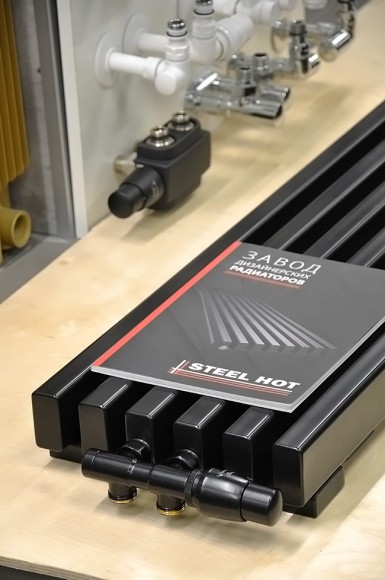 Радиатор стальной трубчатый Steel Hot (30-60) V 1750 - 6 сек. (НП центр, RAL 9005)