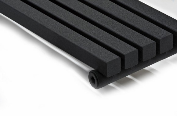 Стальной трубчатый радиатор KZTO Quadrum 30V 1-1750 6 сек БП (черный муар RAL9005)